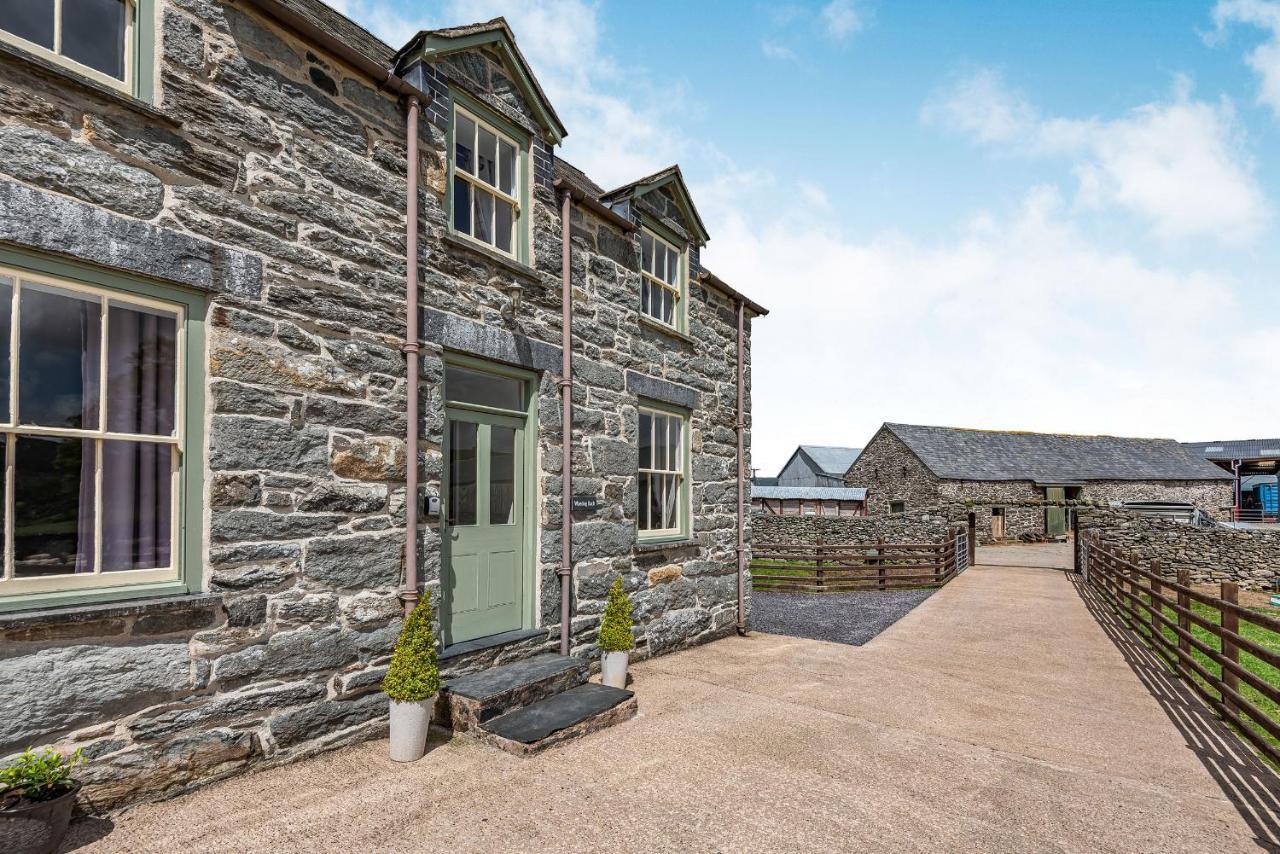 Вилла Waedog Bach Llanfor Экстерьер фото