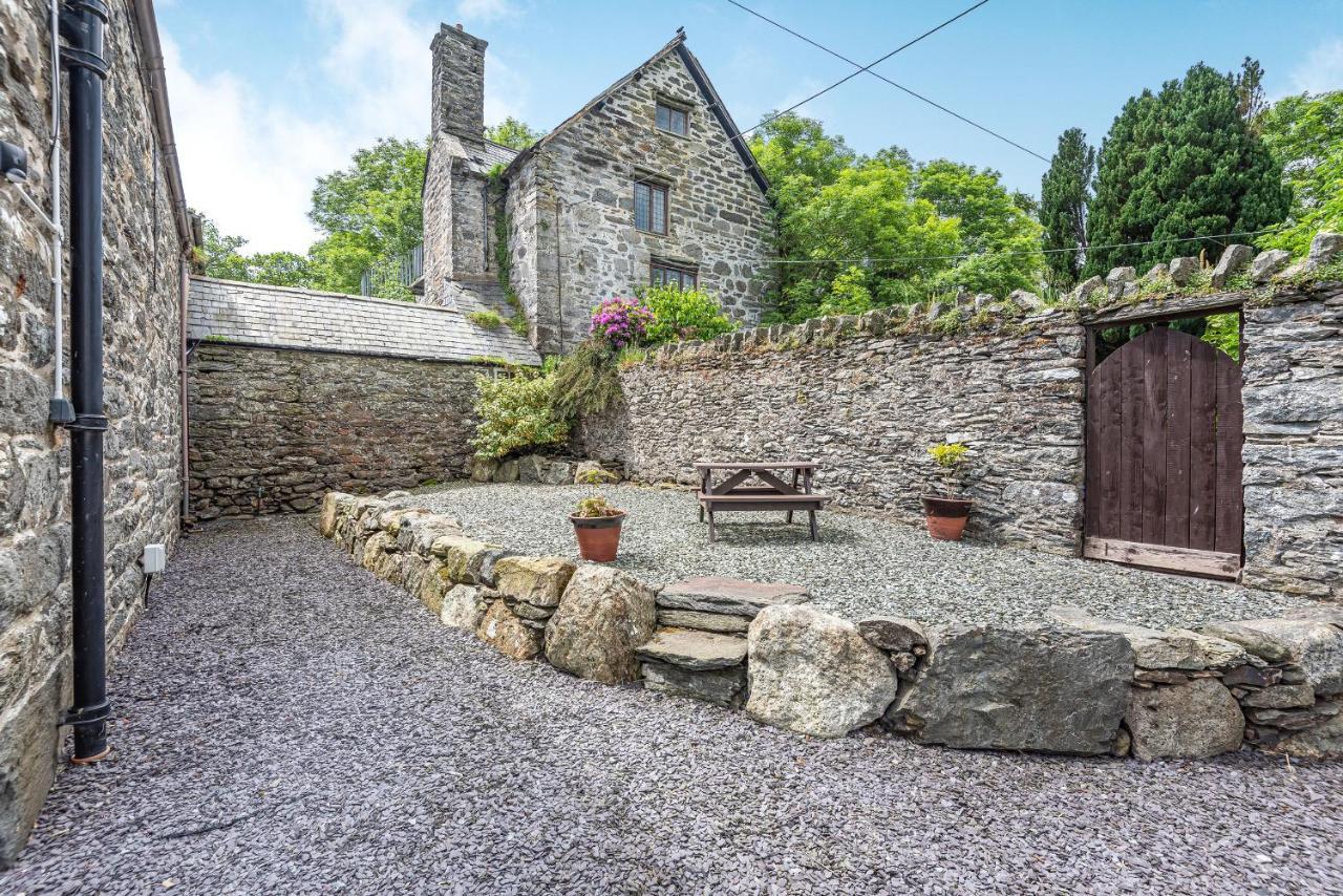 Вилла Waedog Bach Llanfor Экстерьер фото